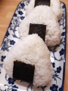 japanisches Onigiri Rezept